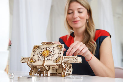 Ugears - The Amber Box mechanical model kit