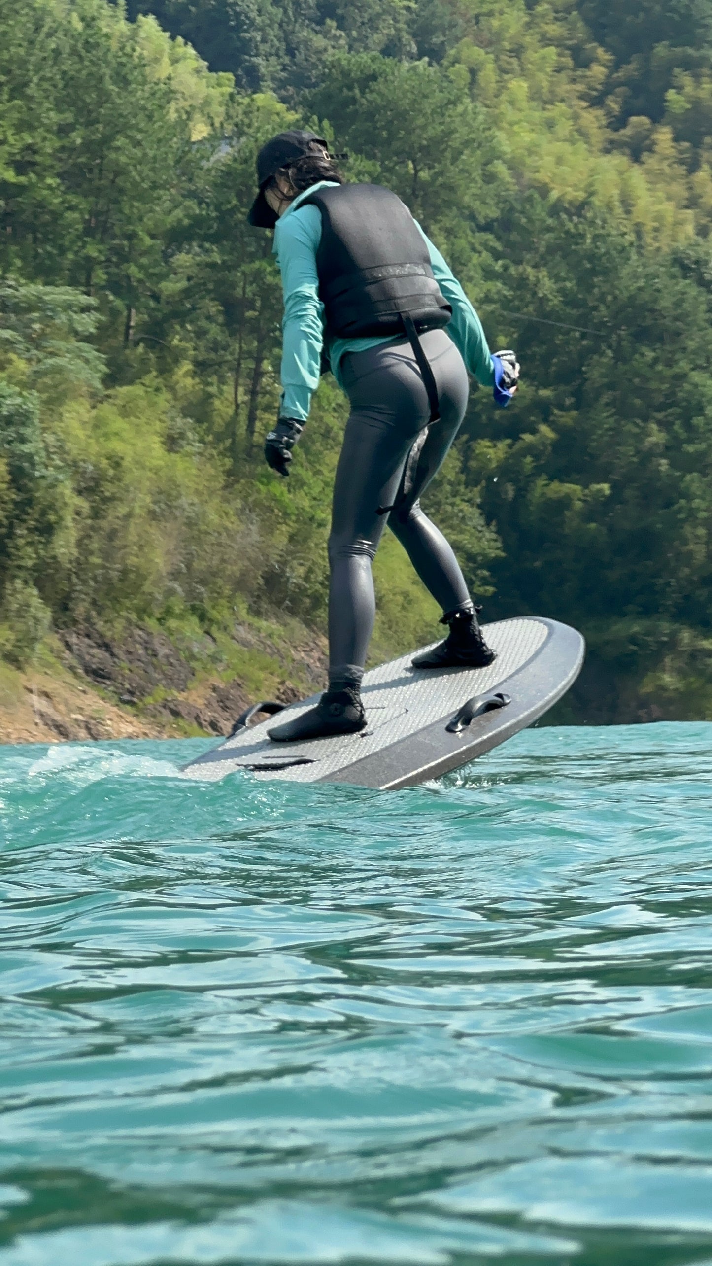 Electric Hydrofoil Surfboard | Remote Control, Long Endurance, Easy Installation